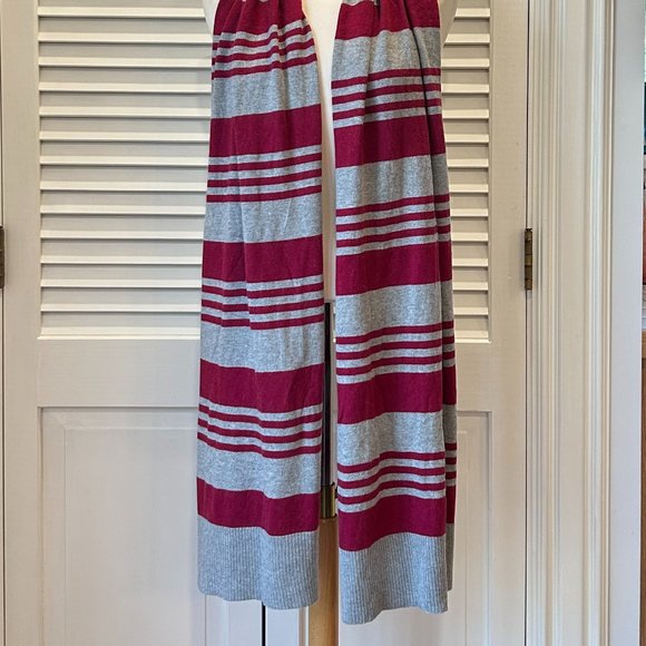 GAP Scarf - Picture 3 of 6